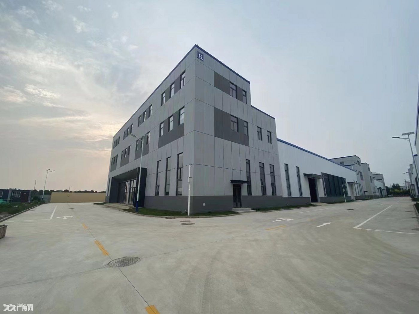 北京东30公里，园区单层厂房和办公楼出租出售，以租代购等均可，化工行业外均可入园 - 4