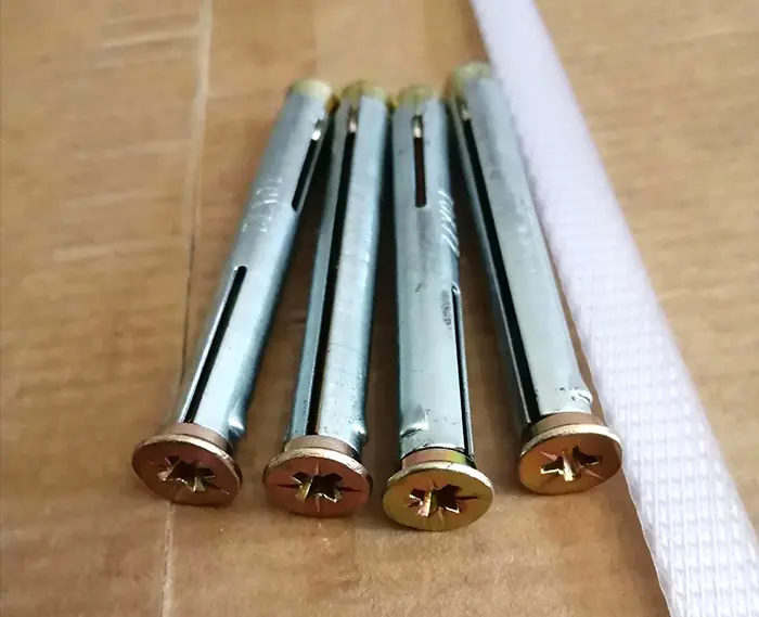 融兆紧固件产品展示 门窗用膨胀螺栓批发厂家