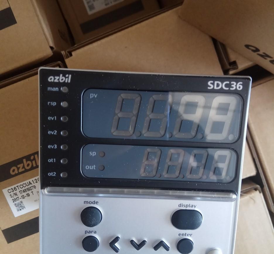 日本山武 AZBIL 温控表 数字显示调节器 SDC36