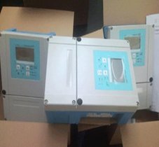 CLD132-PMV110AA1 E+H一体化电导率仪