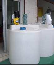 供应江苏南通塑料酸碱储罐,锥底储罐,电镀废水罐