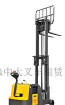 青岛米玛激光导航AGV智能牵引车/四轮坐驾电动牵引车销售