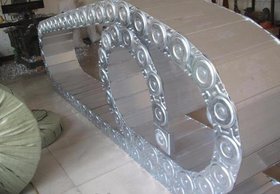 TL125县钻机专用钢制拖链代理