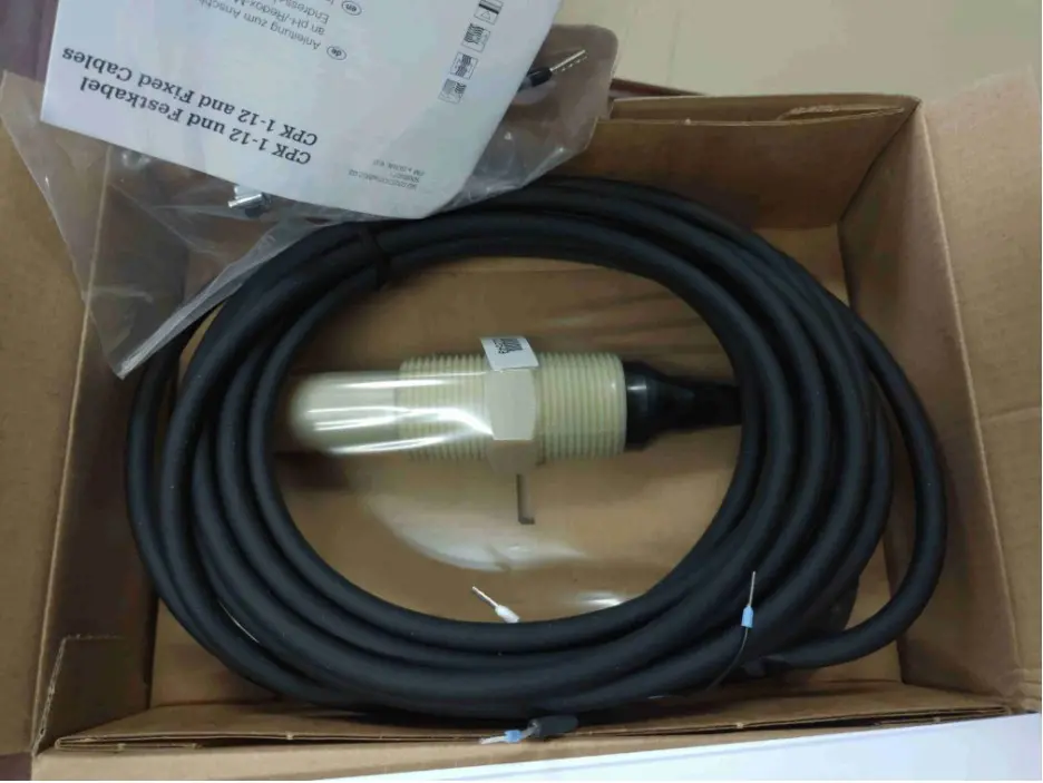CLM223-CD0005 德国E+H 电导率仪变送器 - 4
