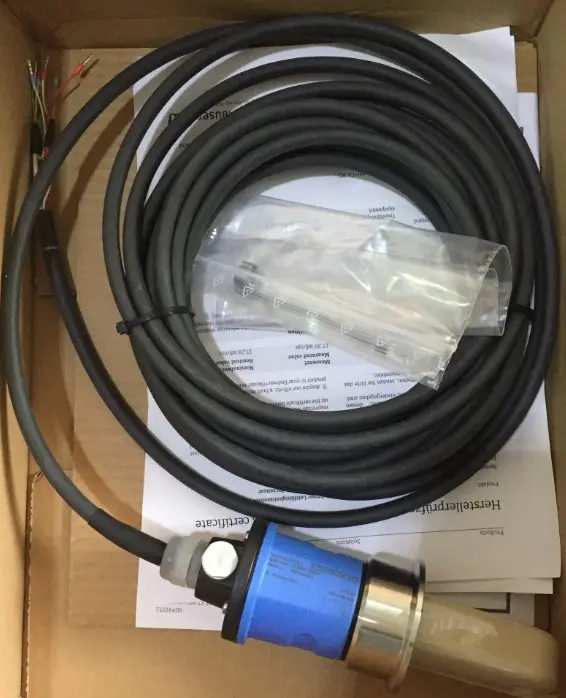 CLM223-CD0005 德国E+H 电导率仪变送器