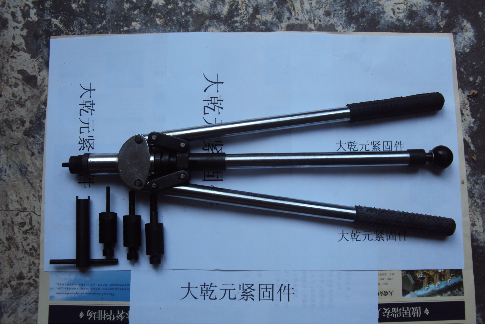 厂家直销，供应各类铆螺母手动拉铆枪M4,5,6,8,10拉铆螺母工具