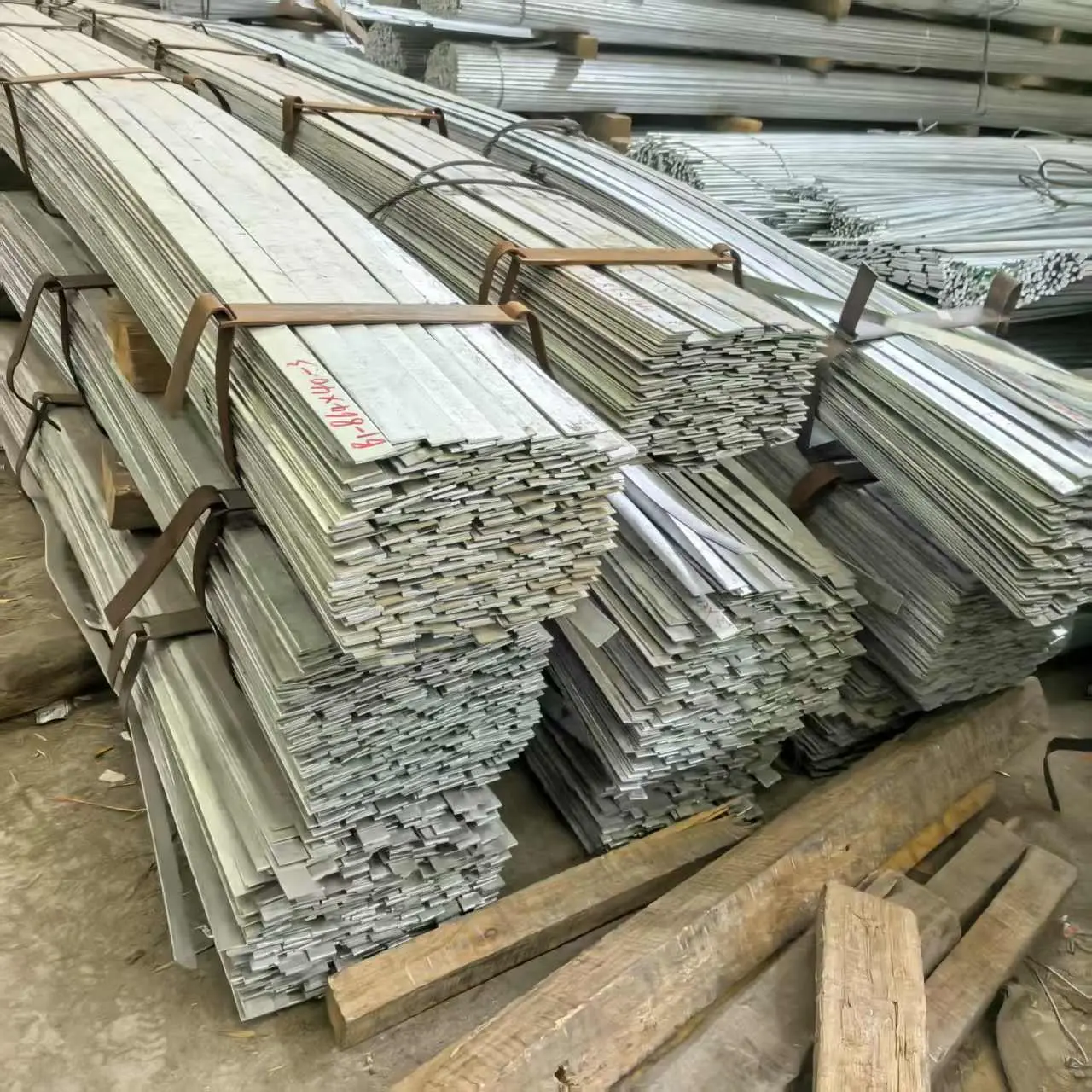 成都45号冷拉方钢扁钢A3平键型材镀锌扁铁铁板实心方钢切割Q345C冷拉16锰扁铁条厂家批发 - 2