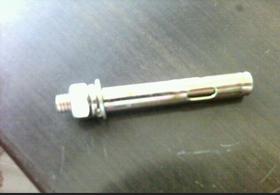 [供应]高品质带孔套管壁虎 膨胀螺丝 六角螺栓