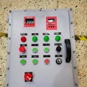 电伴热防爆控制箱 防爆温控仪表箱带按键 旗本卫隆