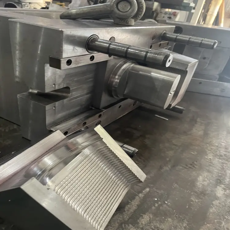 电子仪器塑胶塑料外壳注塑制造 大型模具加工注塑模具 - 2