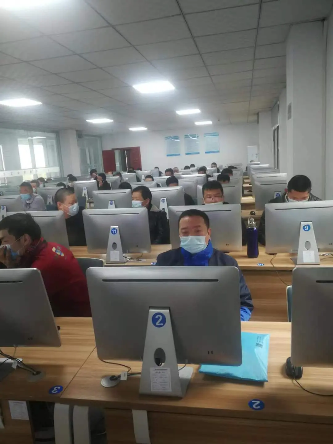 十堰丹江口阳光职校培训叉车电工电焊会计厨师计算机工业机器人等技术 - 3
