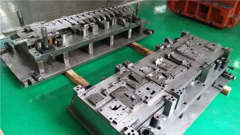 佛山南海+成阳正大模具+专业承造中大型连续模（级进模）