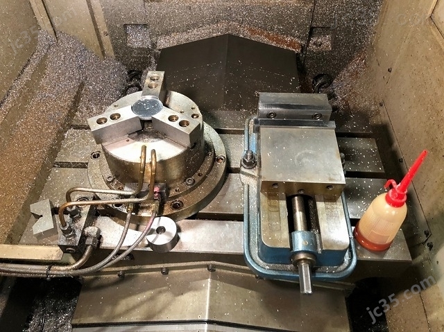 VM40Ⅱ 二手日立立式加工中心 - 3