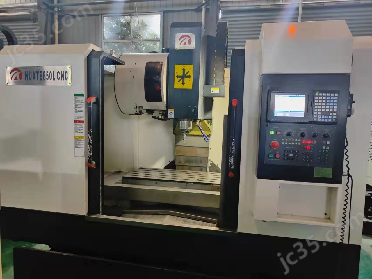 850L 二手华特850L加工中心..