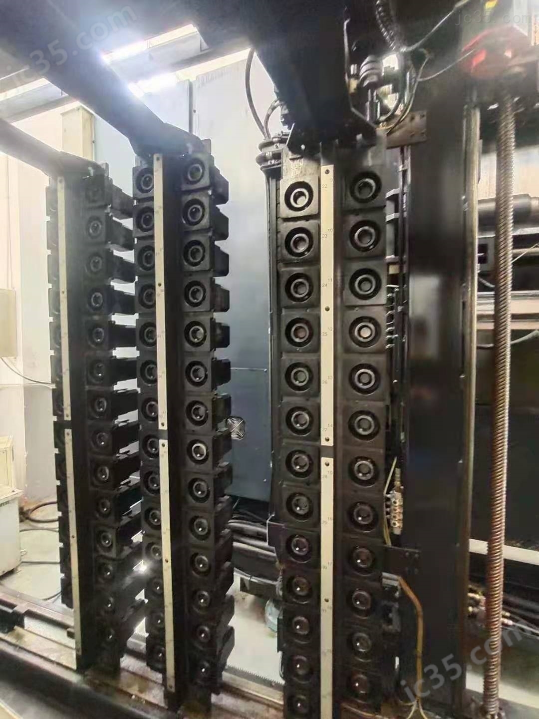 A88 二手日本原装牧野双工位卧式加工中心