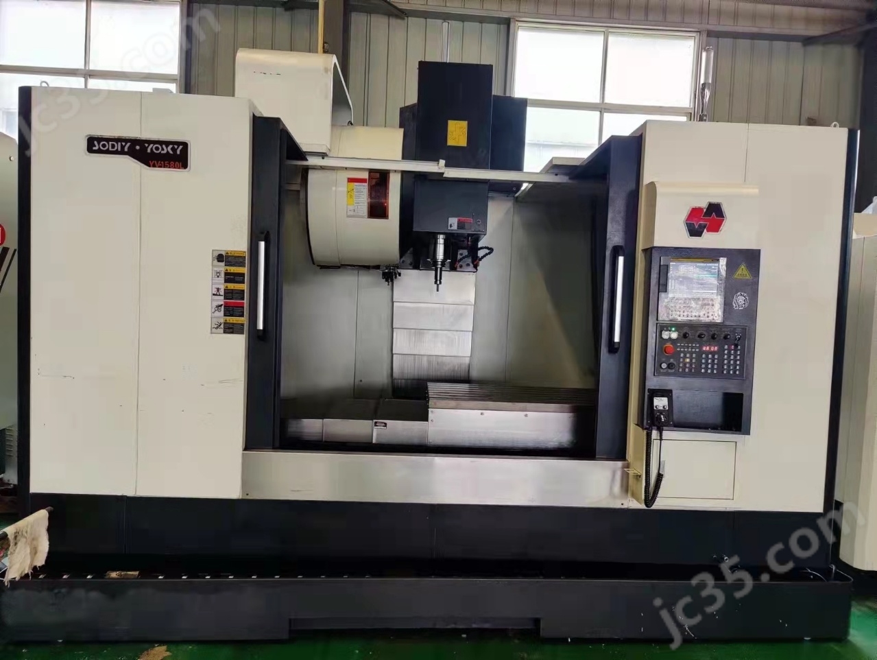 YV-1580 二手尧工YV-1580加工中心