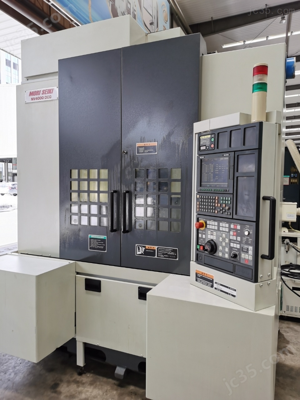 NV4000DCG 二手日本森精机数控立式加工中心 - 2