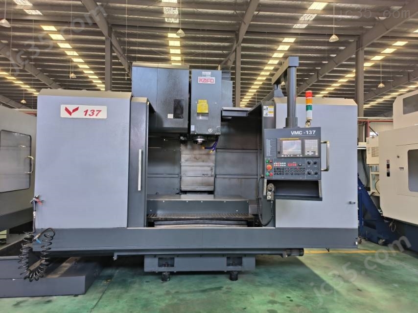 VMC137 二手中国台湾高峰VMC137加工中心