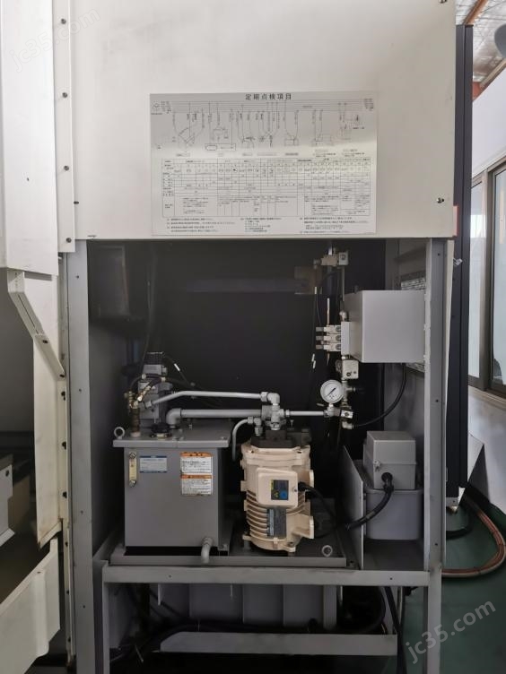 V77 二手牧野立式双工位加工中心 - 4