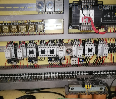 YSG-1632AHD 二手友龙 平面磨床 YSG-1632AHD - 2