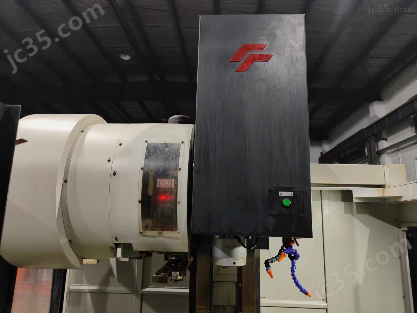FVP-800A 二手中国台湾友佳850加工中心 - 3