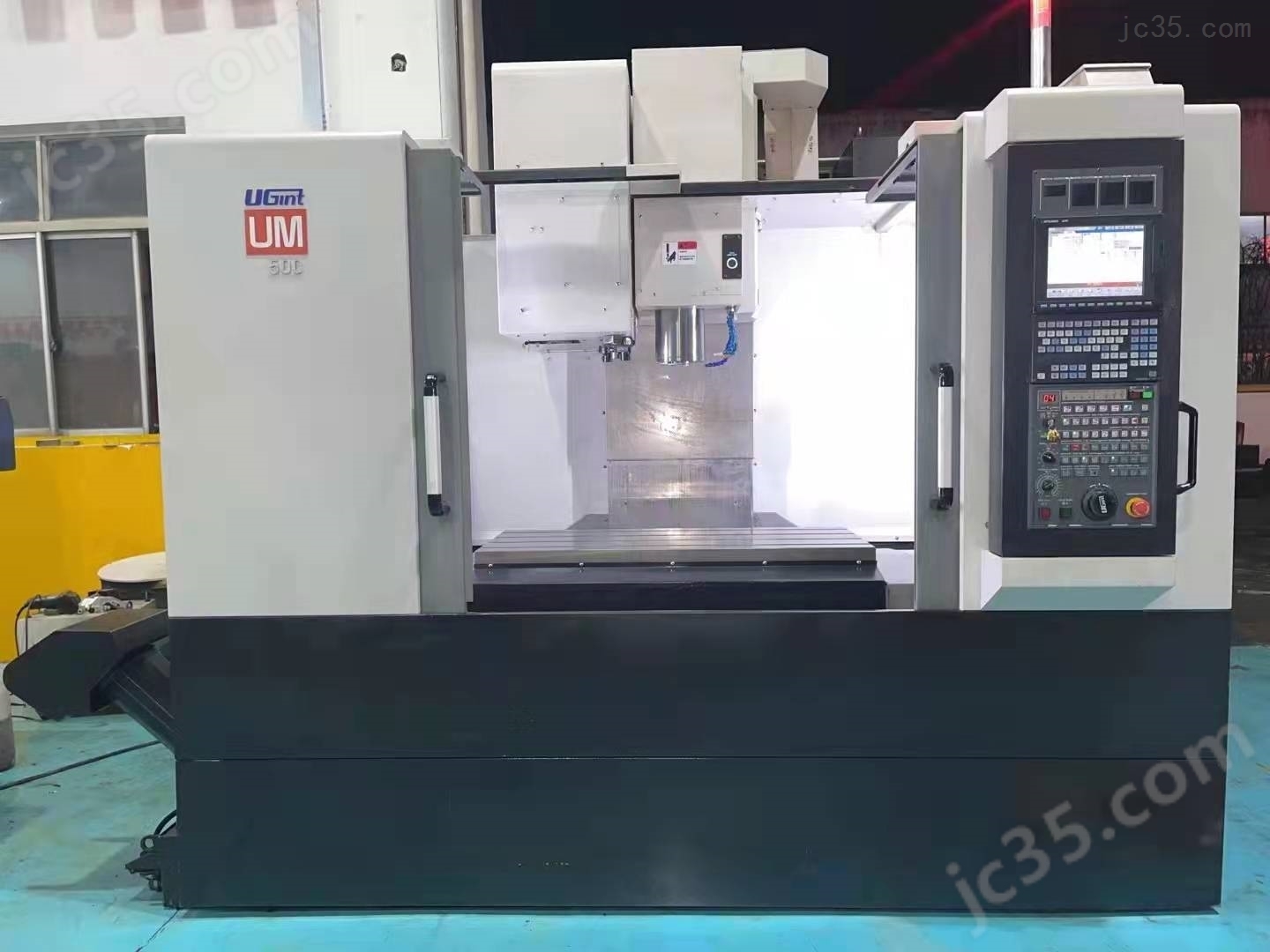 UMV500 二手韩国优精特UMV500加工中心