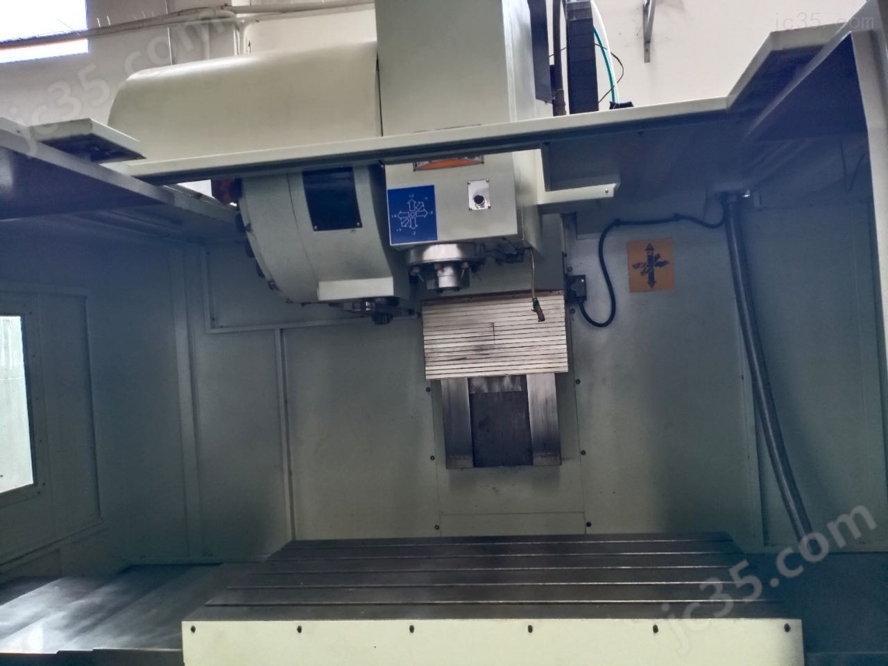 KOV-1300 二手中国台湾 龍昌1370加工中心