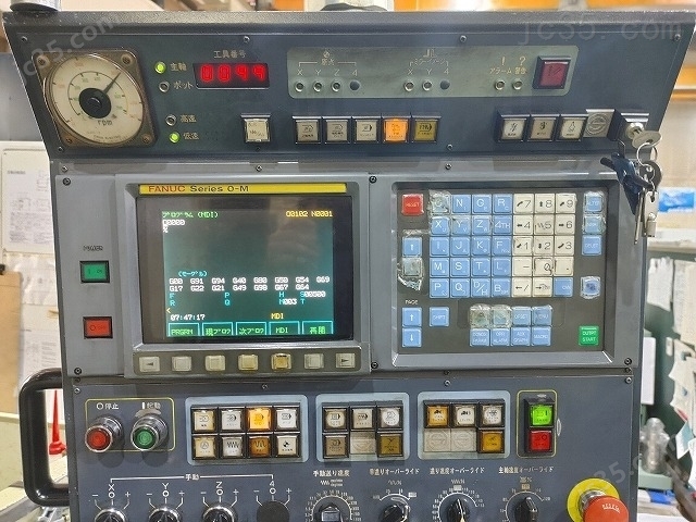 FNC-106-A20 二手牧野立式加工中心 - 3