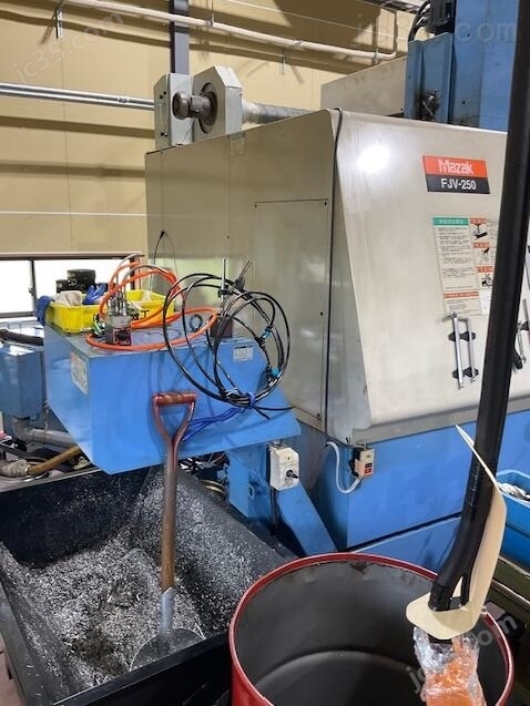 FJV250 二手马扎克立式加工中心 - 2
