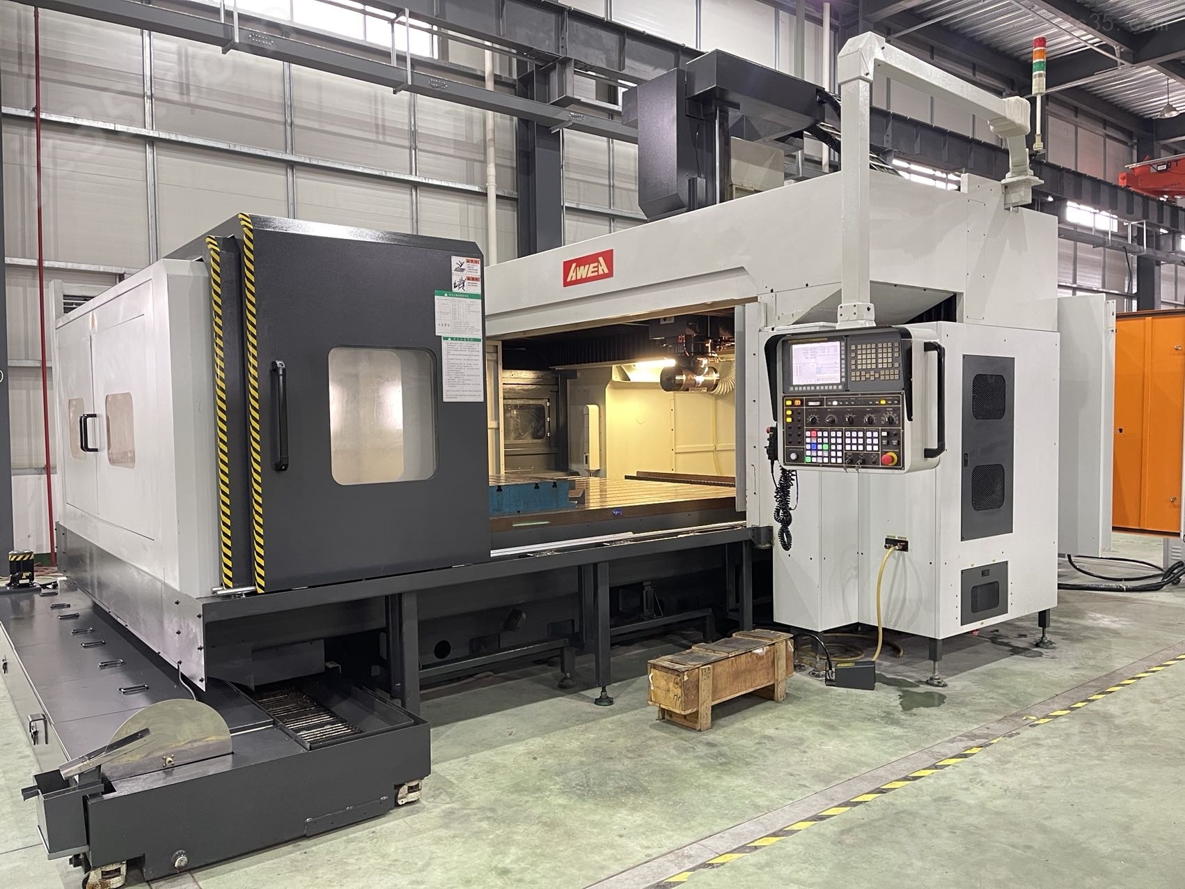 LP3025YF 二手中国台湾亚威LP3025YF龙门加工中心 - 3