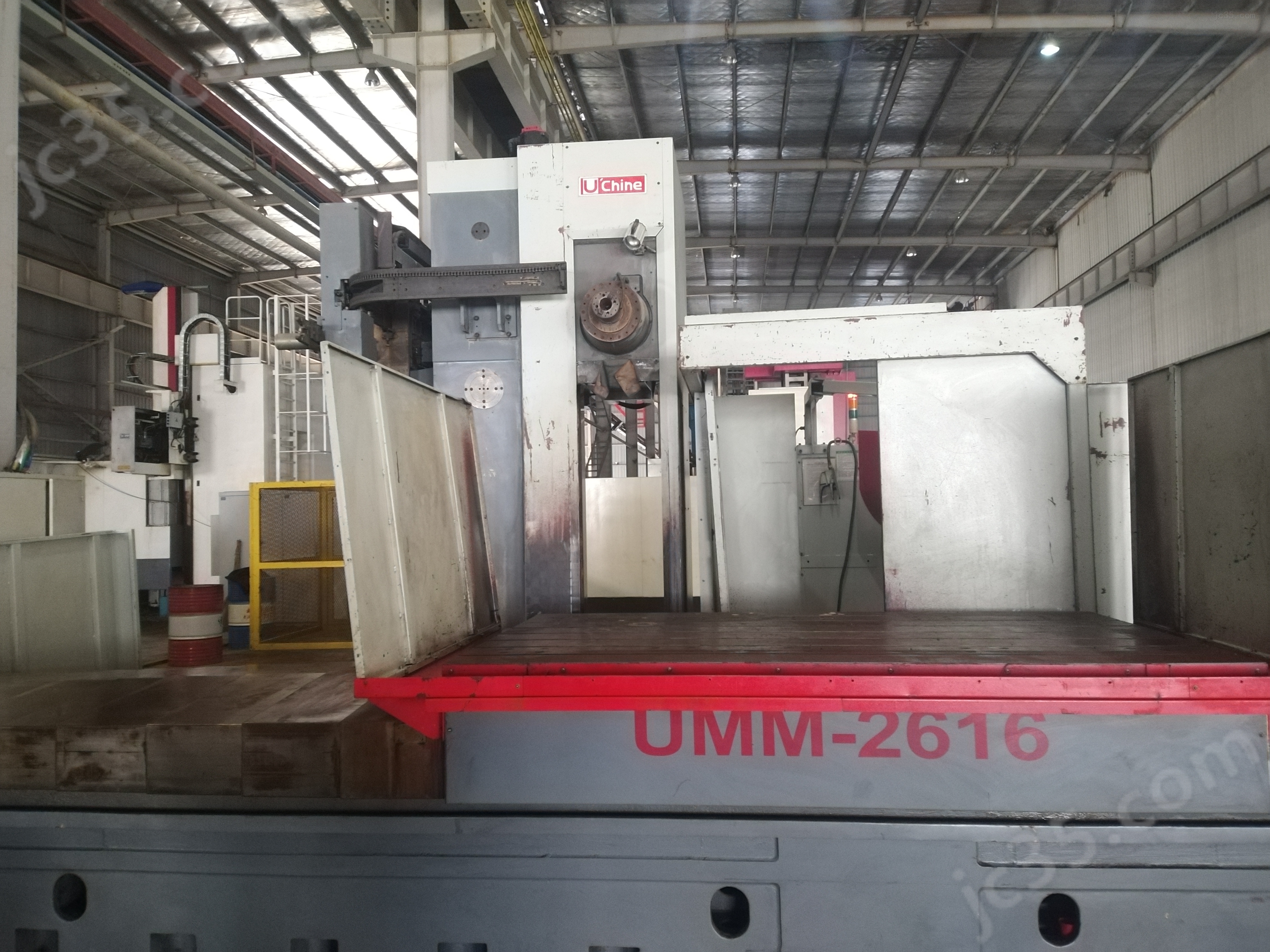 UMM2616 出售二手中国台湾轴兴UMM2616卧式加工中心