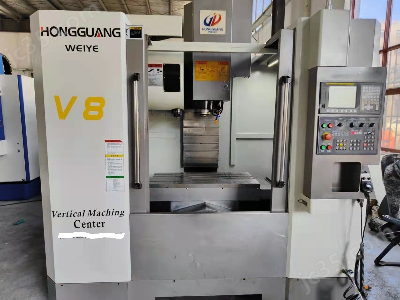 v8 二手虹光伟业 V8加工中心