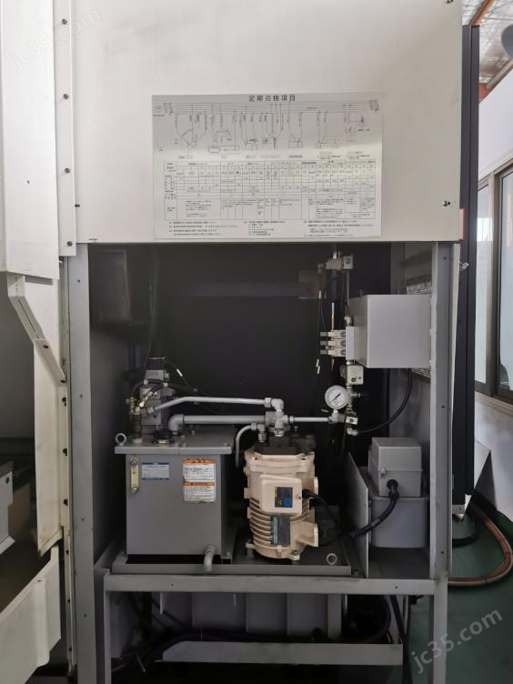 V77 二手牧野V77立式双工位加工中心 - 2