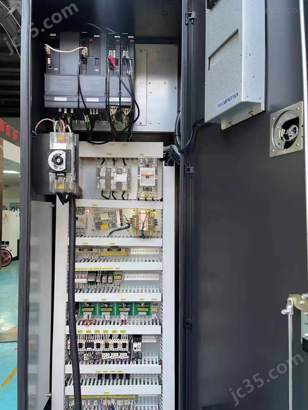 UMV500 二手韩国优精特UMV500加工中心 - 3