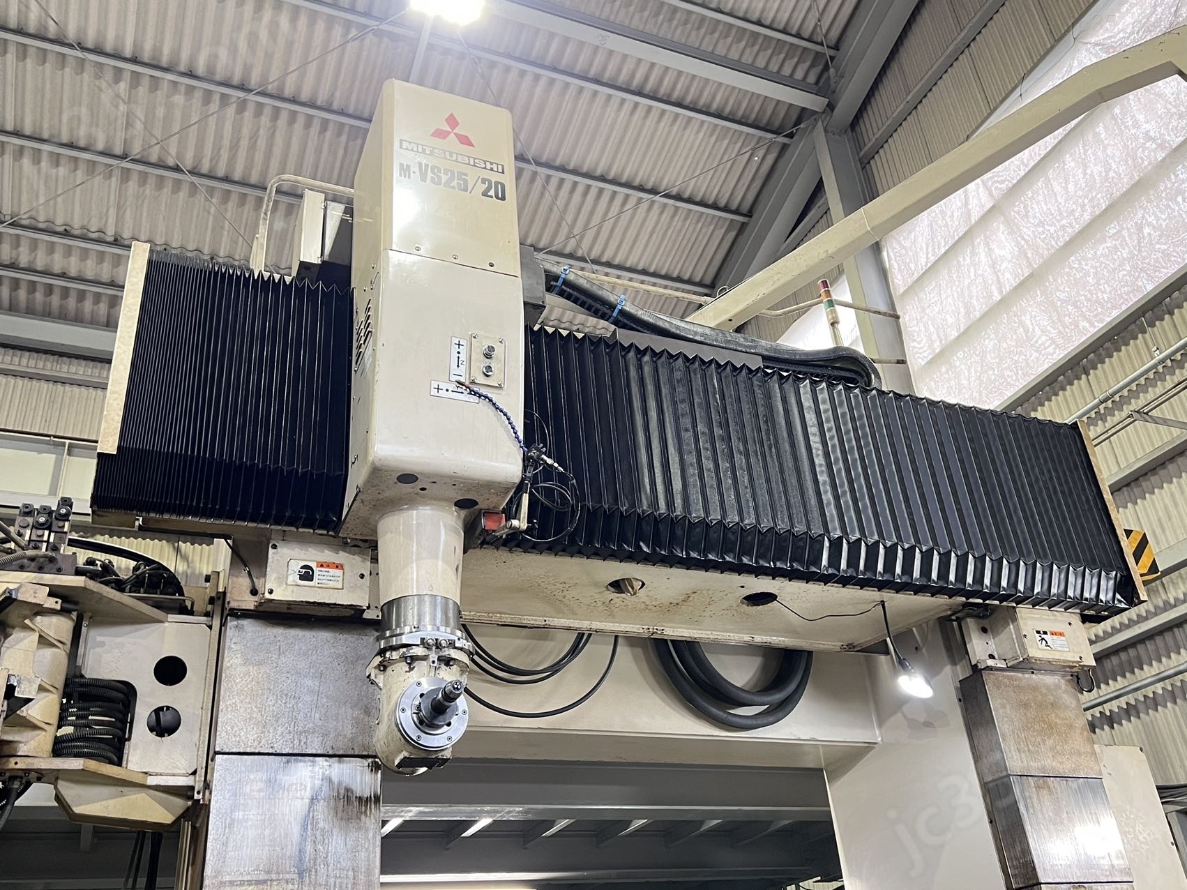 m-vs25/20 二手三菱重工龙门加工中心 - 4