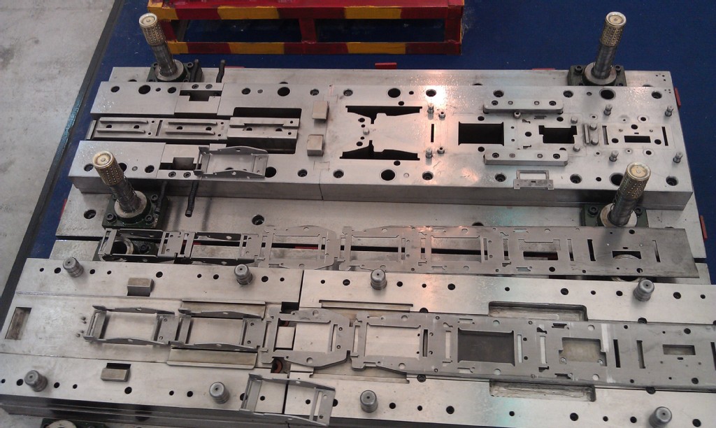 汽车模具,汽车冲压模具,汽车覆盖件模具,汽车模具设计, - 4