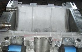 厂家专业制造各类吹塑桶模具,黄岩吹塑模具,大型吹塑模具