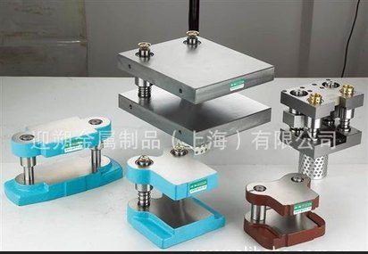 本公司专业生产后侧模架