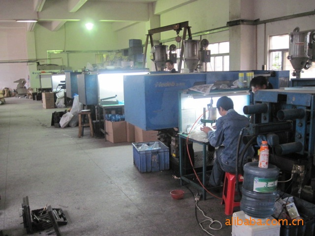 供应吹塑模具，吹气模具 - 3