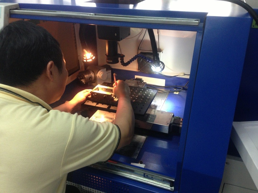 塑胶模具激光焊接机 - 3