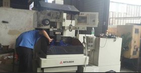 转让三菱RA200、RA90M二手三菱慢走丝线切割
