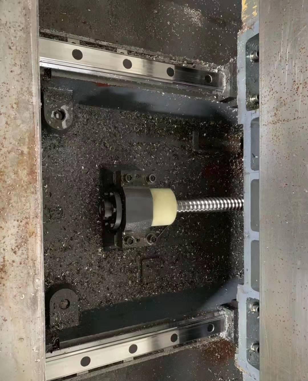 低价转让二手[杭州大天ME-1100立式加工中心] - 3