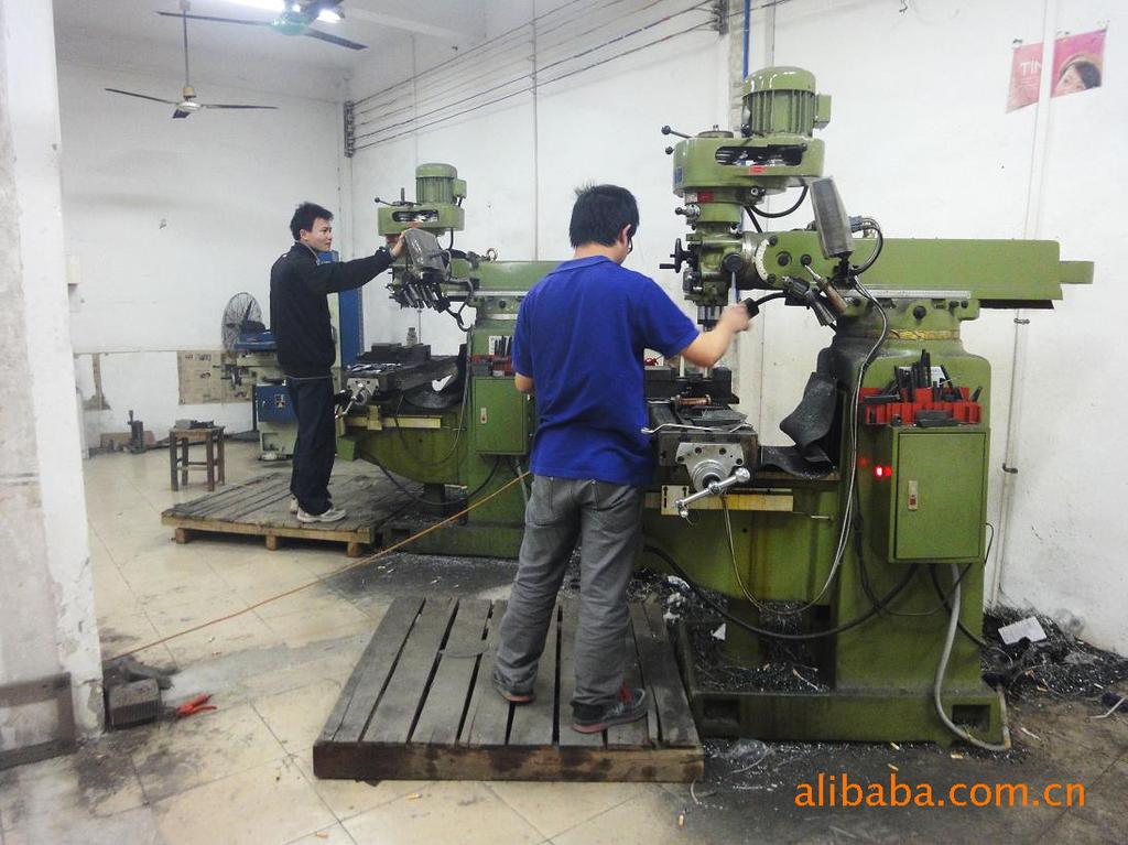 手机壳免费开模具 代客开发手机壳模具 塑胶模具加工 模具制作 - 2