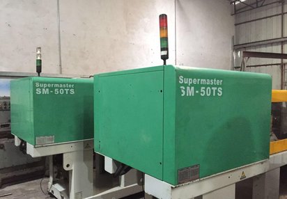 出售二手台湾震雄注塑机EM50-TS原装变量泵3000电脑出售