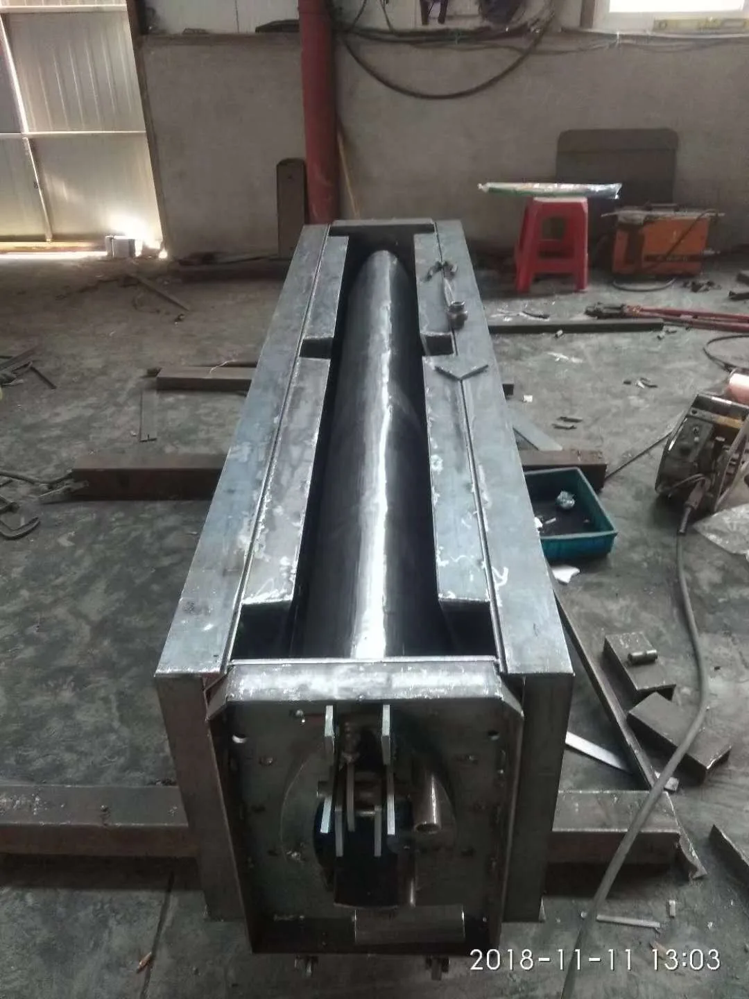 南京广场公园缝隙式排水卵型槽钢模具免费试模支持打样京伟模具厂家