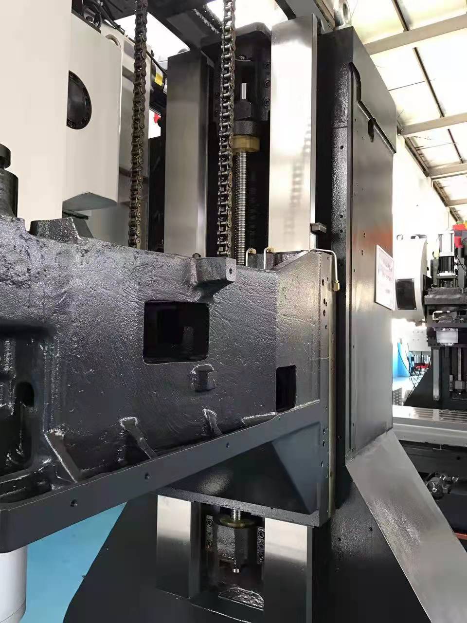 出售高精密中国台湾益全CNC铣床模具机立式加工中心L850/855/1060 - 4