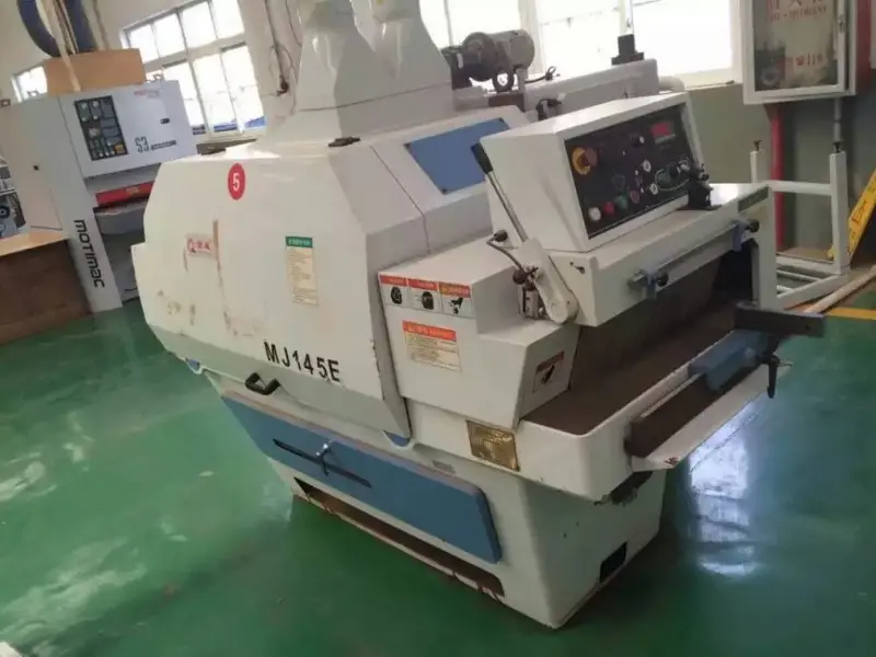 金田豪迈PTP 160 数控钻孔加工中心 - 2