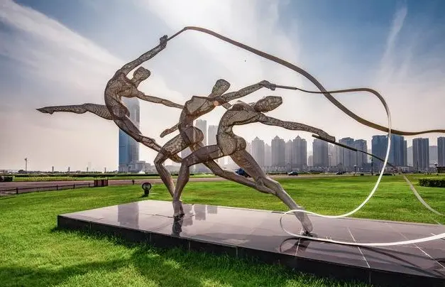 成都市青羊区体校（中心）2026年广告雕塑设计制作 文旅提供导视设计服务 四川城市雕塑设计_四川玻璃钢雕塑加工 - 3