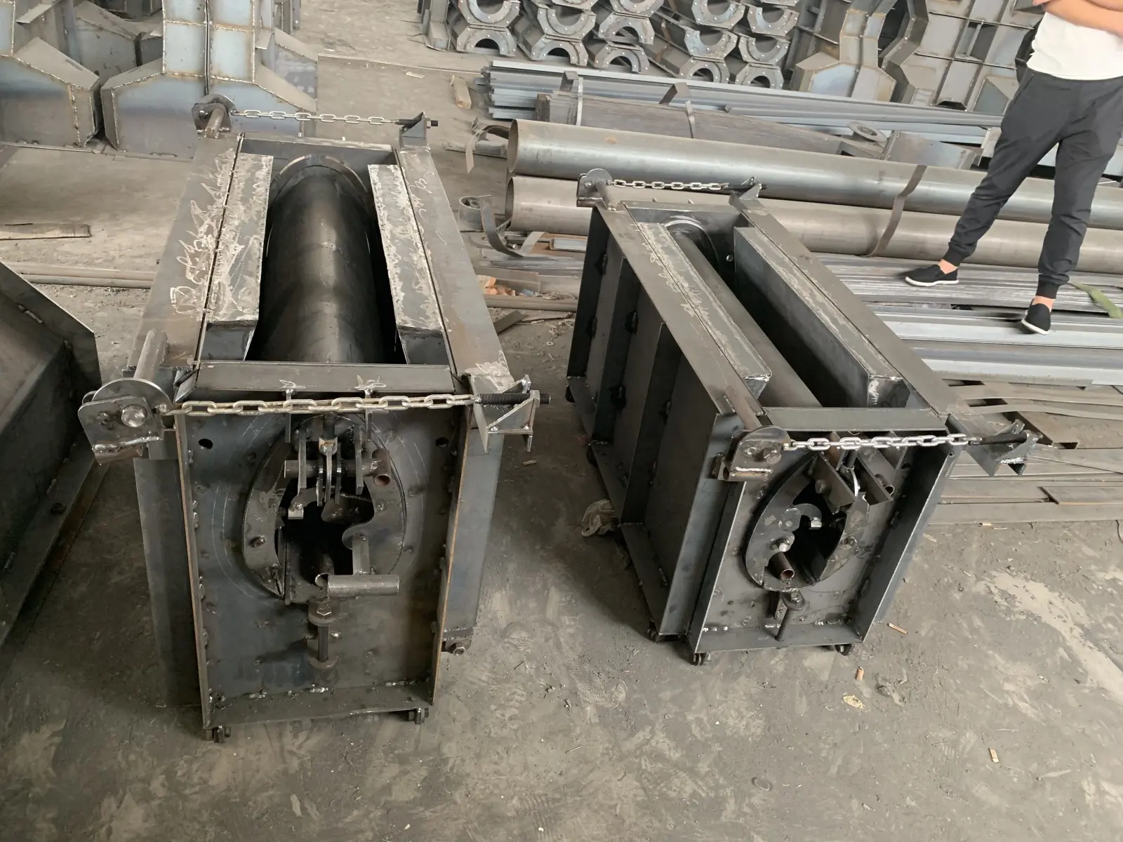济南公园广场 暗渠缝隙式排水卵型槽成型钢模具  免费试模打样京伟厂家