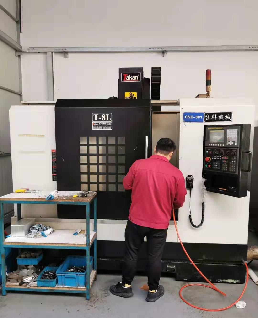 超低价转让二手[台群T-8L立式加工中心]二手立加两线一硬 - 4